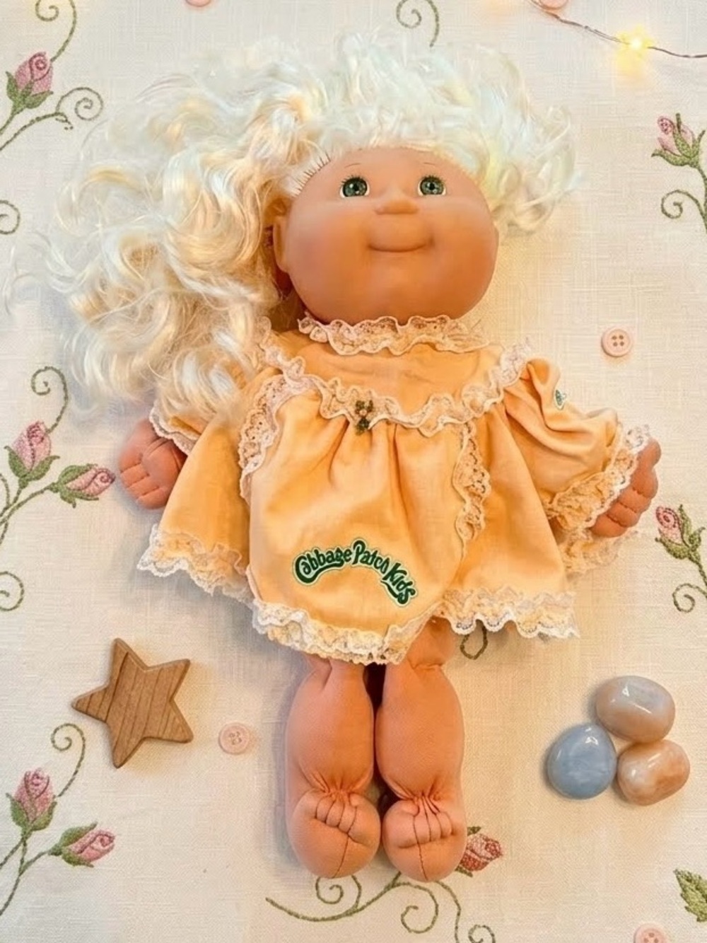 Vintage Cabbage patch Kids 1996 Blonde Soft Body Doll Peach Dress Collectible